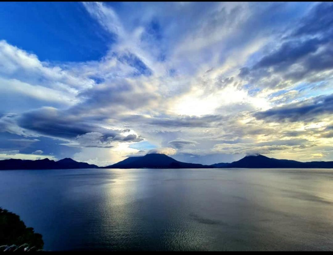 Hospedaje Eli Panajachel Luaran gambar